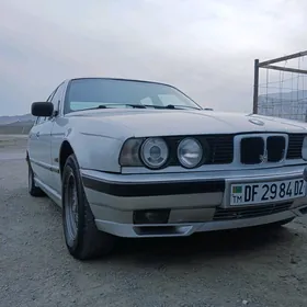 BMW 525 1990
