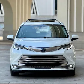 Toyota Sienna 2022
