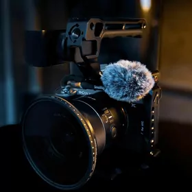 Sony A7C Body + Smallrig cage