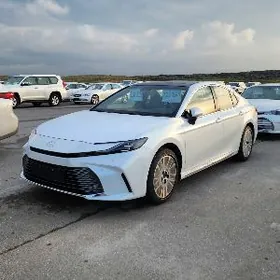 Toyota Camry 2025