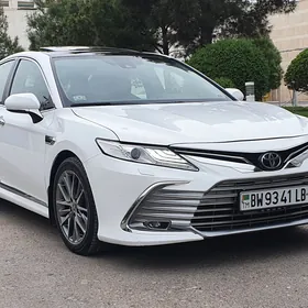 Toyota Camry 2020
