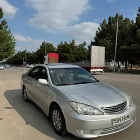 Toyota Camry 2005
