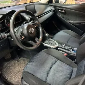 Toyota Yaris 2019