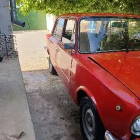 Lada 2104 1982