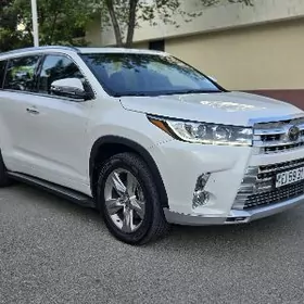 Toyota Highlander 2019