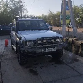 Mitsubishi Pajero 1993