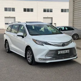 Toyota Sienna 2022