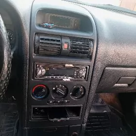 Opel Astra 2000