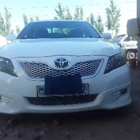 Toyota Camry 2011