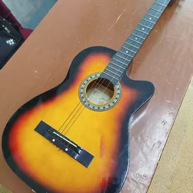 Gitara akustik satlyk