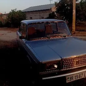 Lada 2107 2000