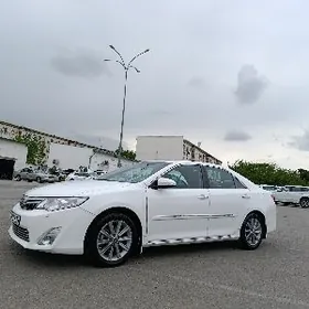 Toyota Camry 2012