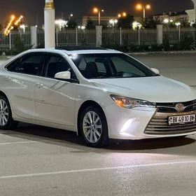 Toyota Camry 2016