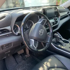 Toyota Highlander 2022