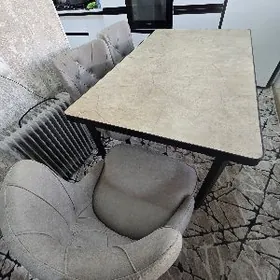 стол с стульями