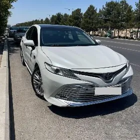 Toyota Camry 2018