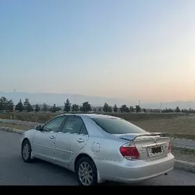Toyota Camry 2004