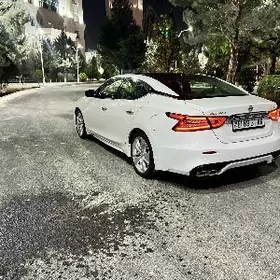 Nissan Maxima 2020