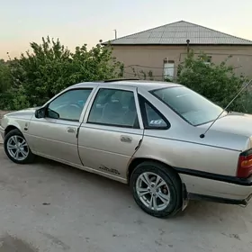 Opel Vectra 1989