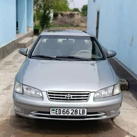Toyota Camry 1999