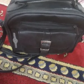 Täzeje zenan sumkasy