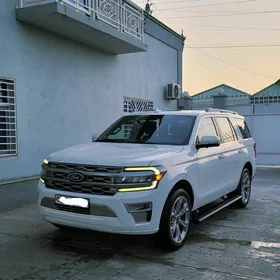 Ford Expedition 2022