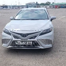 Toyota Camry 2022