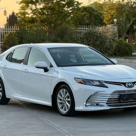 Toyota Camry 2022