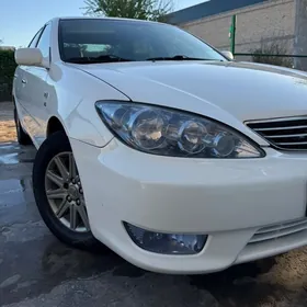 Toyota Camry 2004