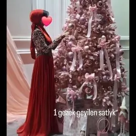 ucurum satlyk gyzyl koynek