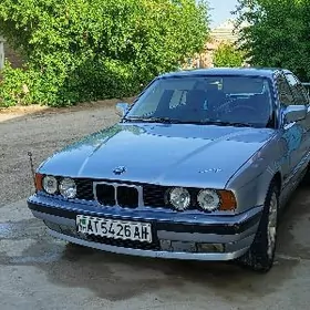BMW 525 1990