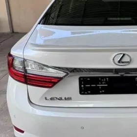 Lexus ES emblema bagaz