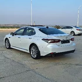 Toyota Camry 2022