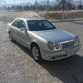 Mercedes-Benz E-Class 1996