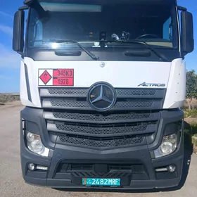 Mercedes-Benz ACTROS 3331 2014