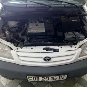 Toyota Sienna 2003