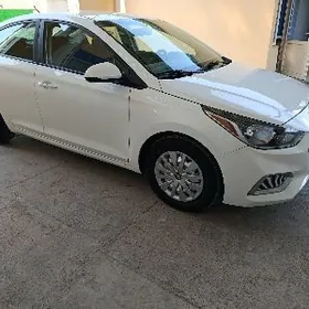 Hyundai Accent 2021