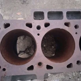 Blok bmw prostoy 3 lik