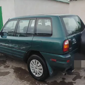 Toyota RAV4 1997