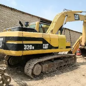 Caterpillar 320 Series 2002