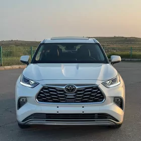 Toyota Highlander 2020