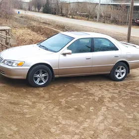 Toyota Camry 1999