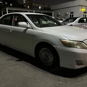Toyota Camry 2010
