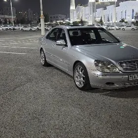 Mercedes-Benz S-Class 2003
