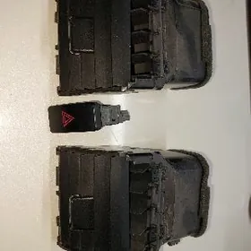 Дефлекторы и аварийка