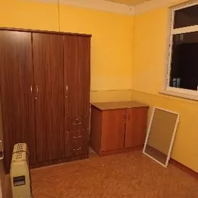 satlyk jay 1 komnat 40 letda