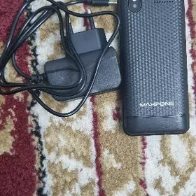 Maxfone M18 model