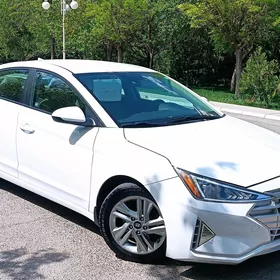 Hyundai Elantra 2020