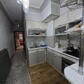 Mir2 1etaj 2komnat satlyk jay