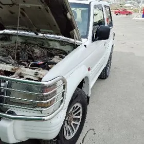 Mitsubishi Pajero 1996
